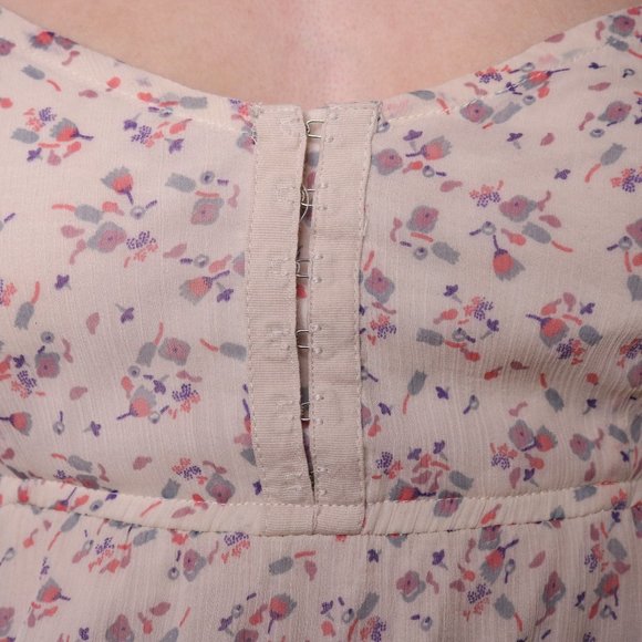 2/$20 American Eagle floral babydoll tank top b6 - Picture 5 of 7